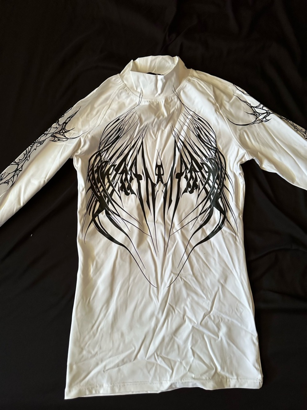 Men's white Long-Sleeve Graphic breathedivinity